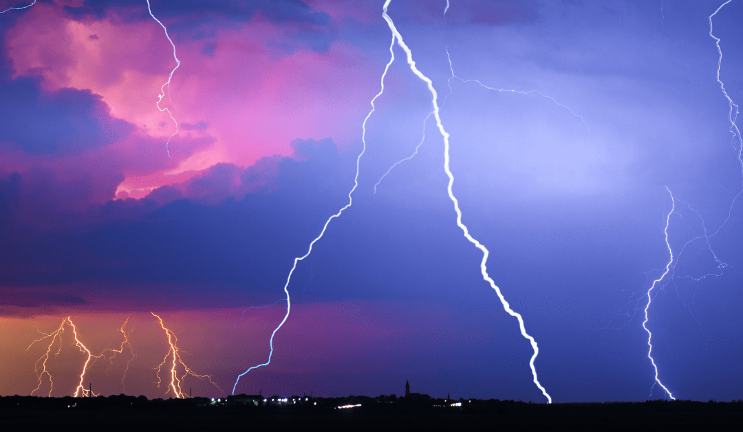 Preparing Dallas Homes and Pets for Summer Storms